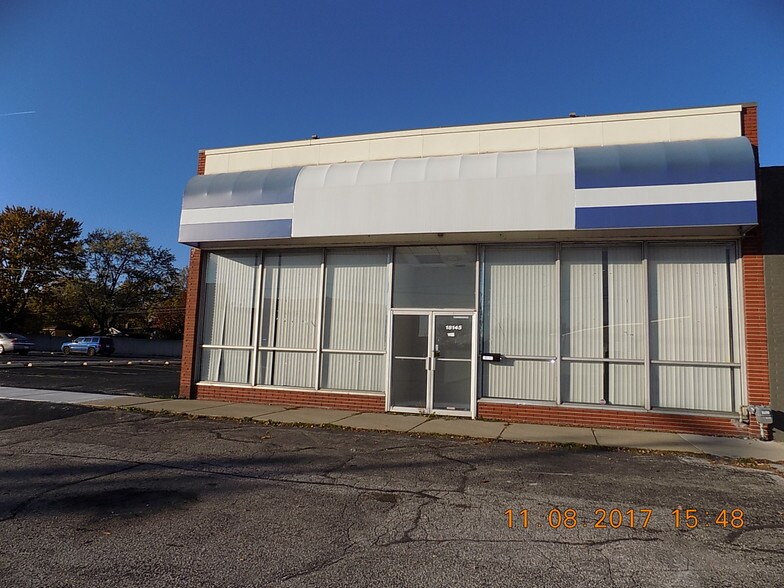 More Photos Of 18145 E 8 Mile Rd, Eastpointe Light Distribution For Sale