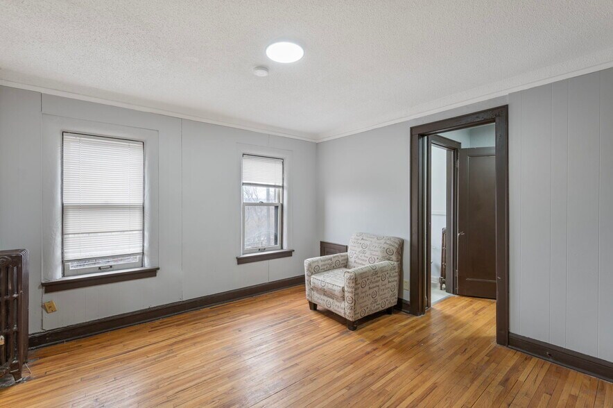 More Photos Of 487 Grand Ave, Saint Paul Apartments For Sale