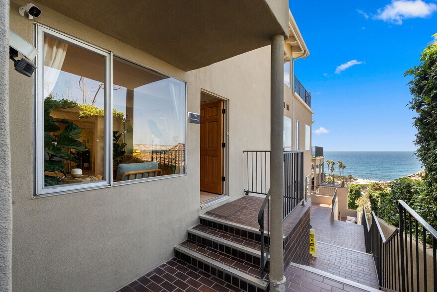 More Photos Of 1218-1224 Prospect St, La Jolla Office For Lease