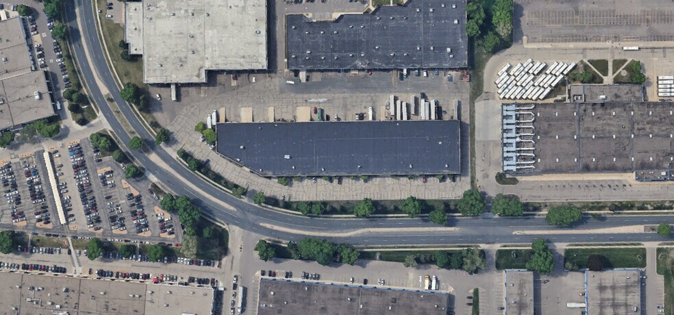More Photos Of 6801 Shingle Creek Pky, Brooklyn Center Light Manufacturing For Lease