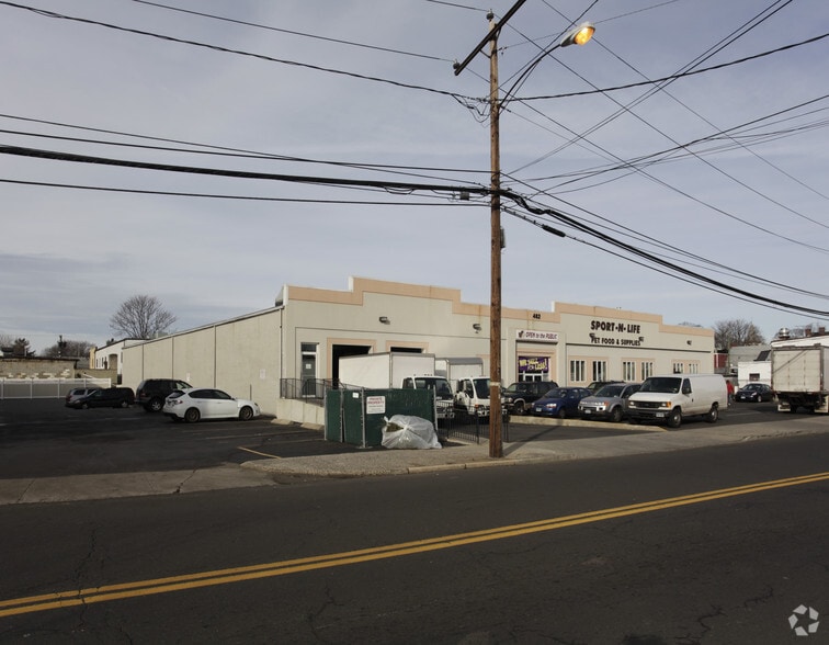 More Photos Of 482 Glenbrook Rd, Stamford Manufacturing For Lease