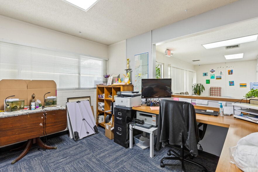 More Photos Of 260 S Marion Ave, Lake City Medical For Lease
