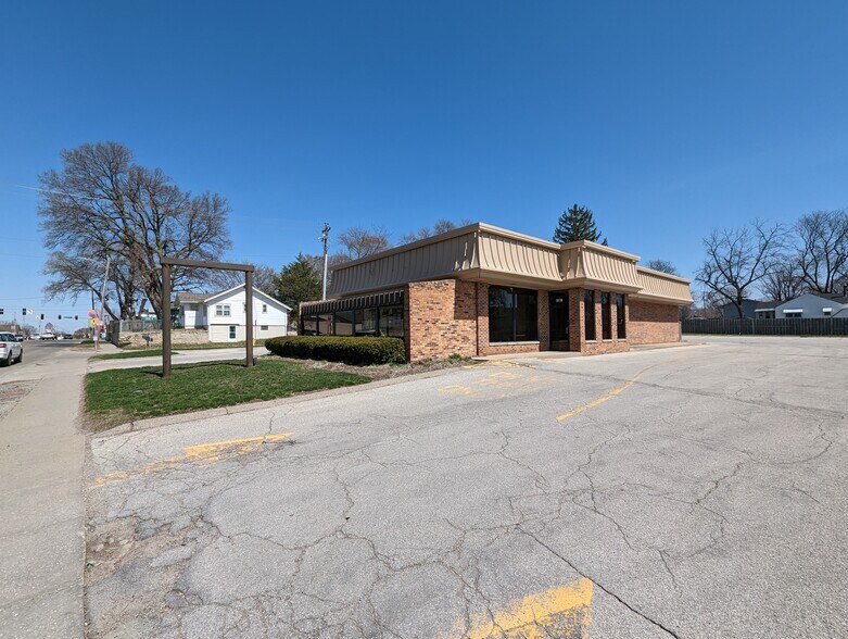 More Photos Of 4105 SW 9th St, Des Moines Fast Food For Sale