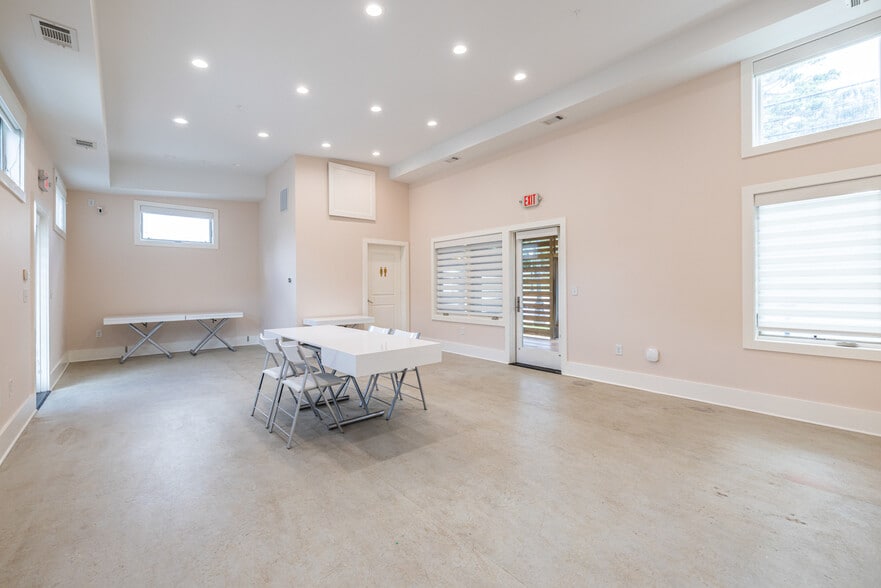 More Photos Of 1651 Pryor Rd SW, Atlanta Loft Creative Space For Sale