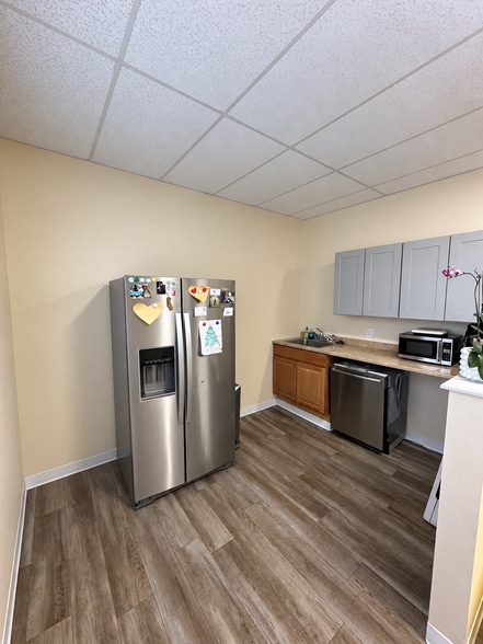 More Photos Of 2230 S Fraser St, Aurora Medical For Sale