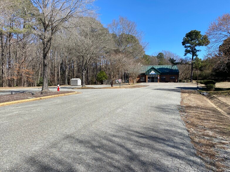 More Photos Of 4300 John Tyler Hwy, Williamsburg General Retail For Sale