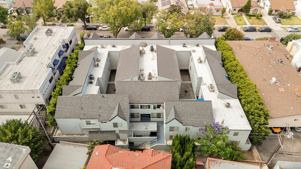 Primary Photo Of 519 South St, Glendale Apartments For Sale