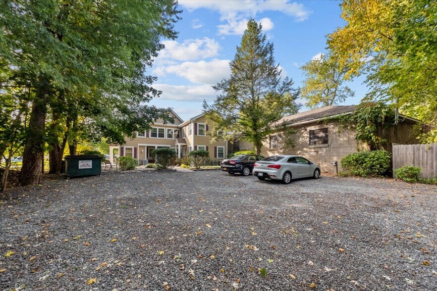 More Photos Of 10 Burnside Ave, Congers Apartments For Sale