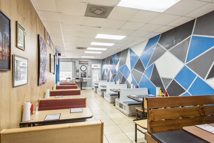 More Photos Of 3005 US Highway 84, Blackshear Storefront For Sale