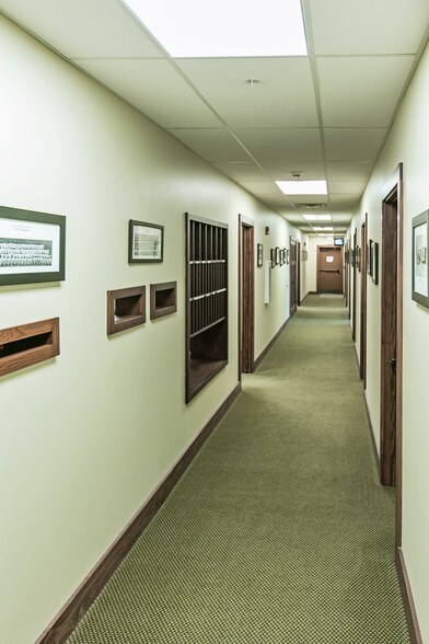 More Photos Of 1354 N Laura St, Jacksonville Coworking Space