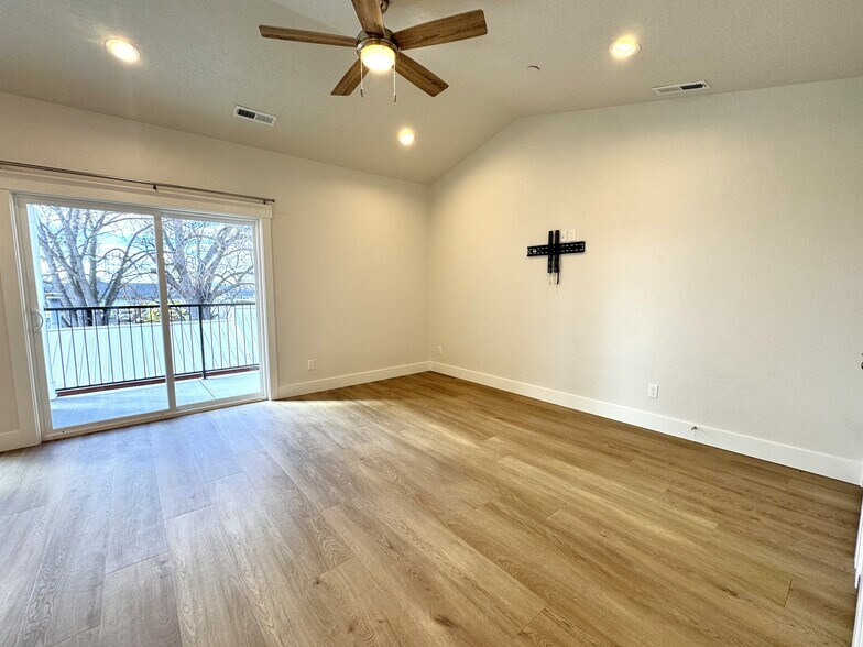 More Photos Of 1800 7th Ave N, Payette Apartments For Sale