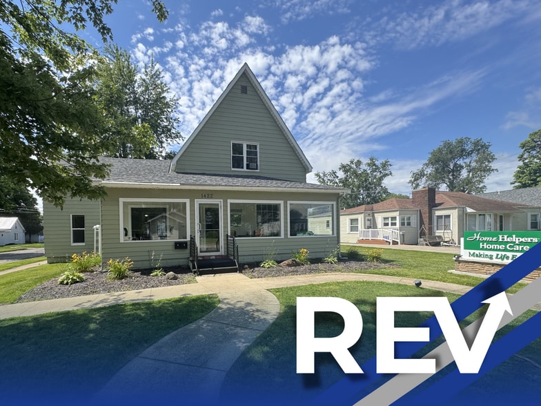 Primary Photo Of 1422 E Center St, Warsaw Freestanding For Sale
