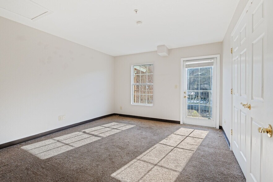 More Photos Of 849 Glades Rd, Gatlinburg Specialty For Sale