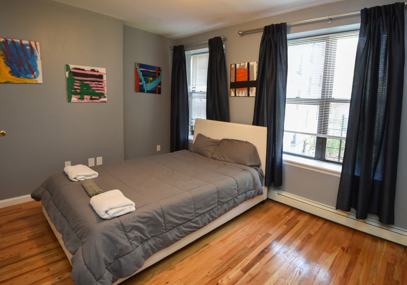 More Photos Of 546 W 188th St, New York Apartments For Sale