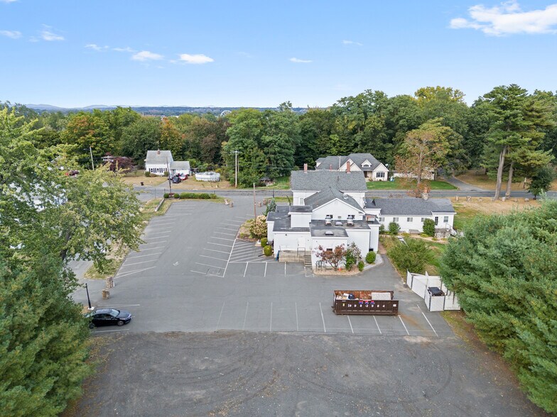 More Photos Of 135 Cooper St, Agawam Specialty For Sale