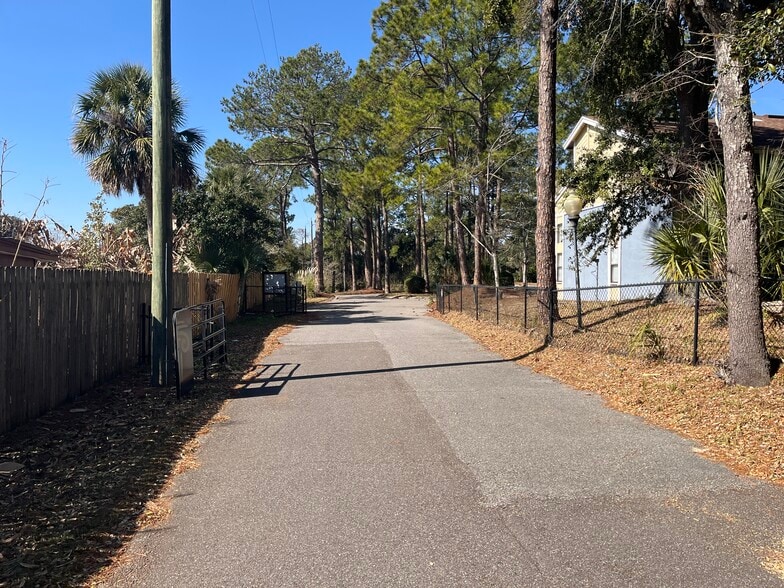 More Photos Of 3461 Peeler Rd, Jacksonville Sports And Entertainment For Sale