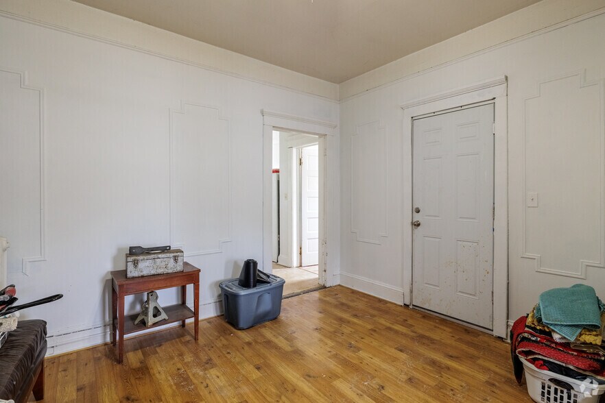 More Photos Of 310 Main St, Highland Falls Fast Food For Lease