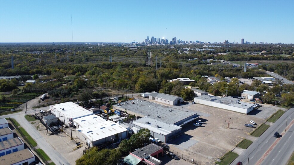 More Photos Of 5520 Military Pky, Dallas Industrial For Sale