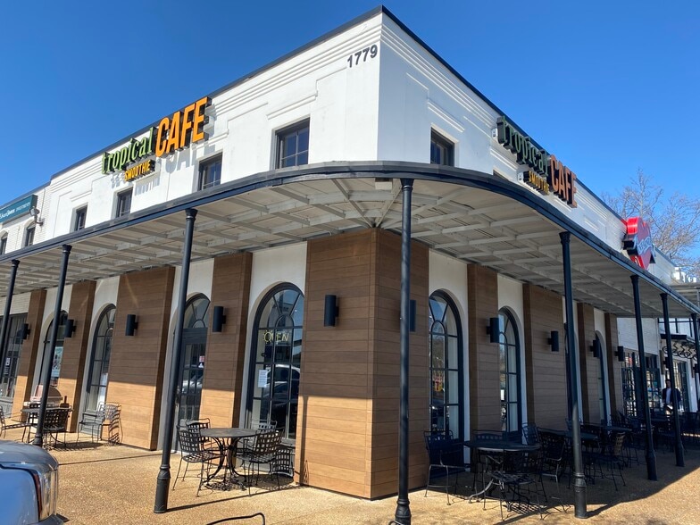 More Photos Of 1789-1799 Kirby Pky, Memphis General Retail For Sale