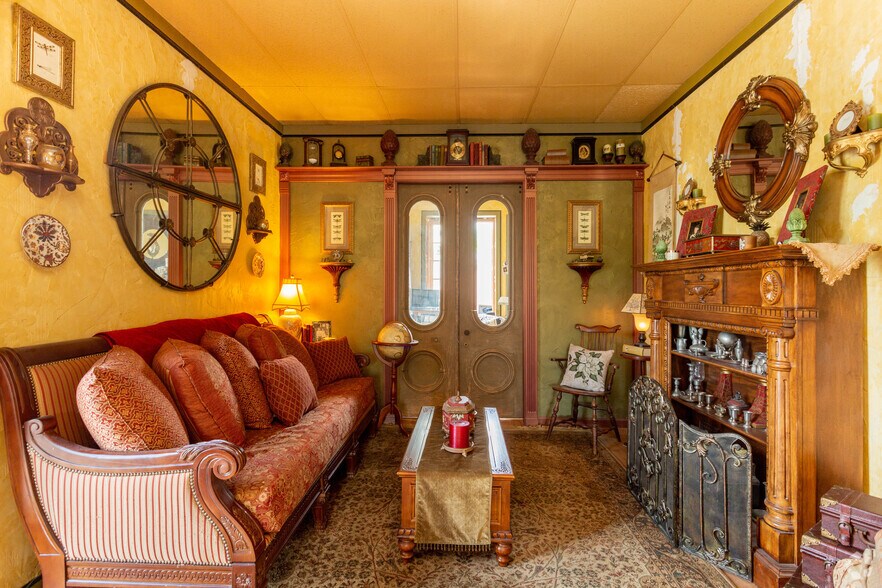 More Photos Of 26 Main St, Oneonta Restaurant For Sale