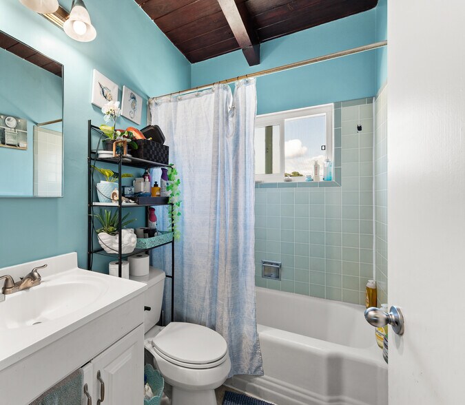 More Photos Of 45 Woodland Ave, San Rafael Apartments For Sale