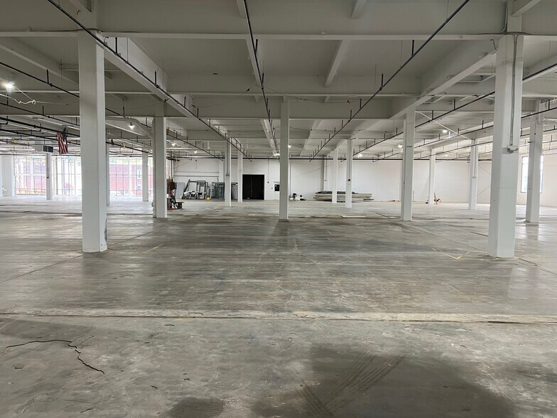 More Photos Of 304 Jumonville St, Pittsburgh Manufacturing For Lease