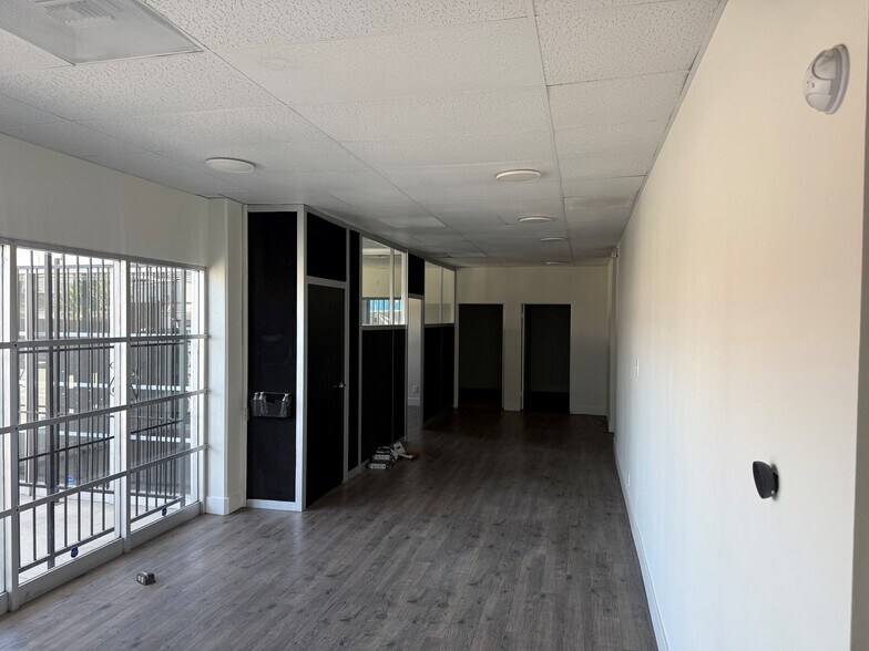More Photos Of 210 W 131th St, Los Angeles Manufacturing For Lease