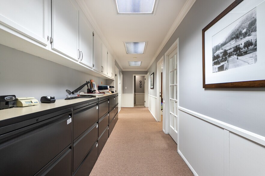 More Photos Of 1913 E 17th St, Santa Ana Office For Sale