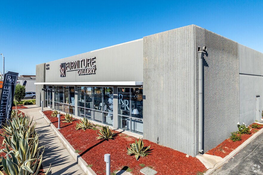 Primary Photo Of 18218 Euclid St, Fountain Valley General Retail For Lease