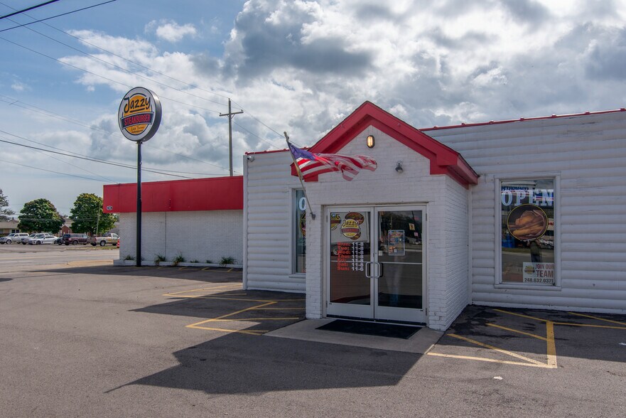 More Photos Of 542-546 S Telegraph Rd, Monroe Restaurant For Sale