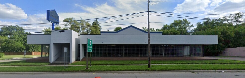 More Photos Of 25001 W 8 Mile Rd, Redford Township Freestanding For Sale