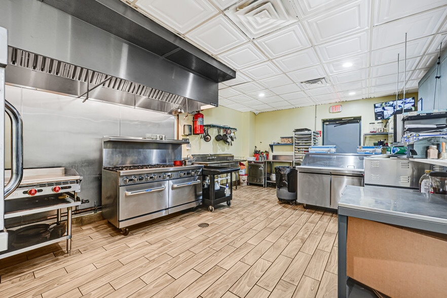 More Photos Of 4690 Burke Rd, Pasadena Storefront Retail Office For Sale
