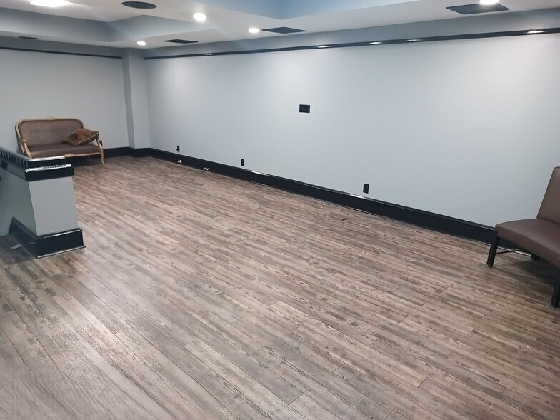 More Photos Of 2650-2652 E Somerset St, Philadelphia Restaurant For Lease