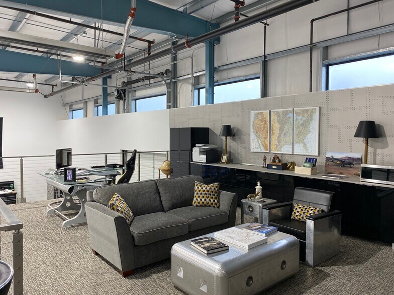 More Photos Of 9730 29th Ave W, Everett Airplane Hangar For Sale