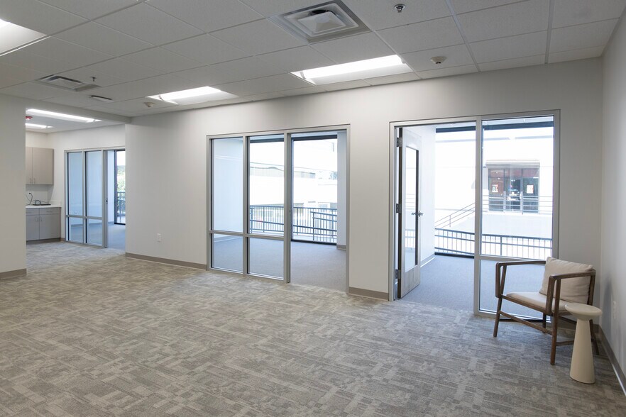 More Photos Of 135 N Church St, Spartanburg Office For Lease