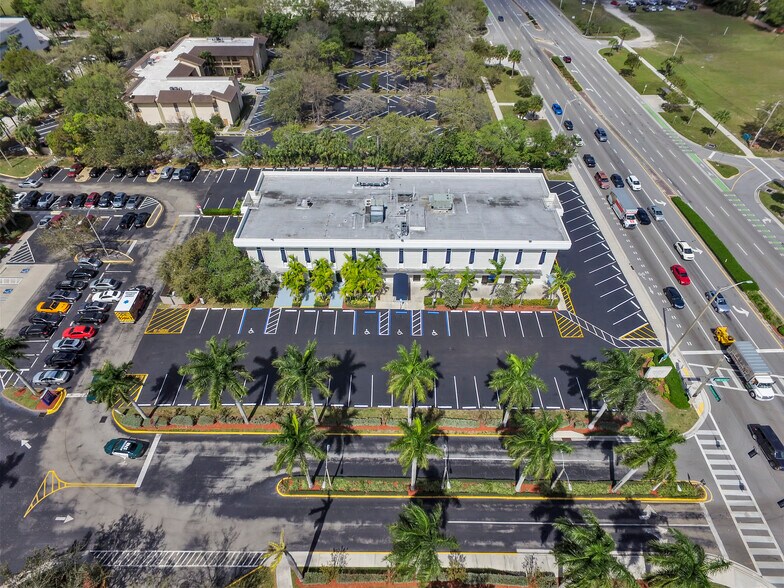 More Photos Of 7301 N University Dr, Tamarac Medical For Lease