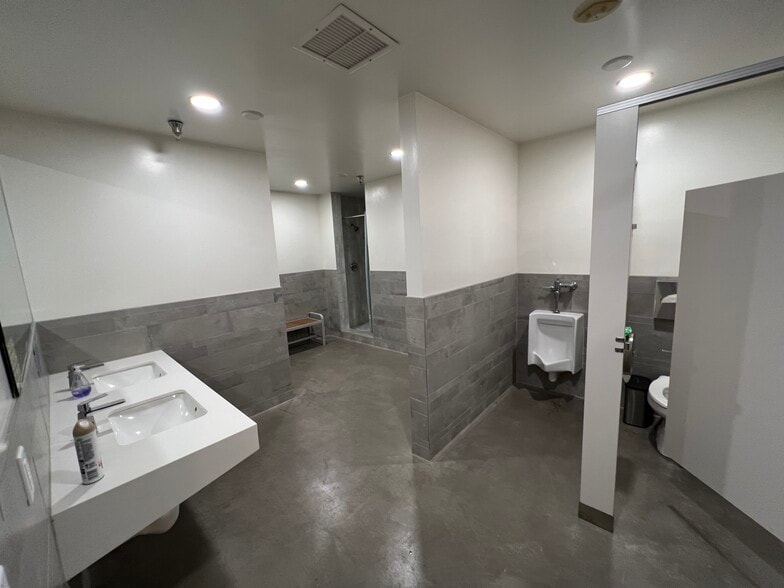 More Photos Of 15210 Central Ave, Chino Loft Creative Space For Sale