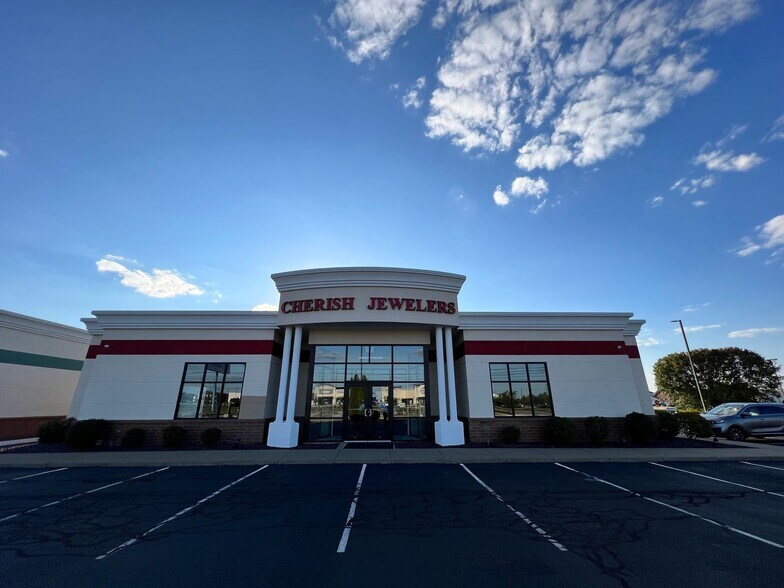 Primary Photo Of 944 N Burkhardt Rd, Evansville Freestanding For Lease