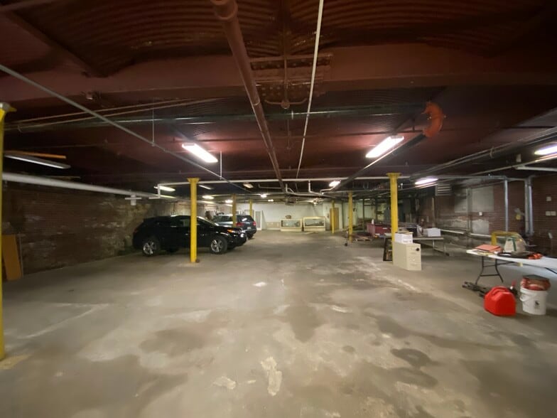 More Photos Of 31 S Main St, Concord General Retail For Sale