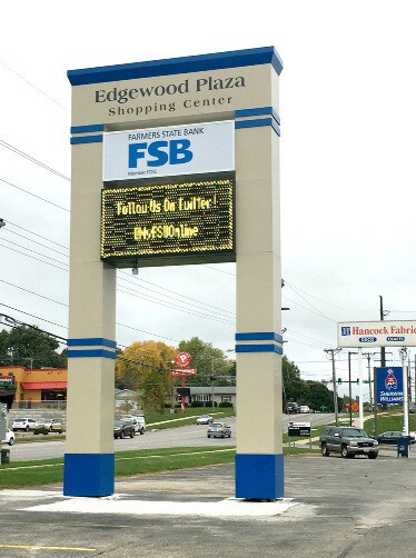 More Photos Of 341-425 Edgewood Rd NW, Cedar Rapids Unknown For Lease