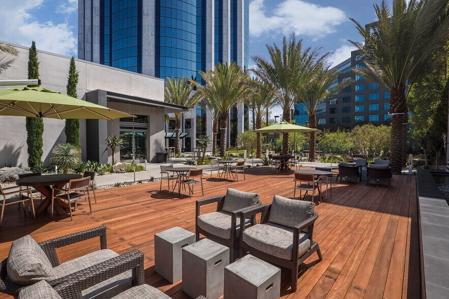 More Photos Of 18881 Von Karman Ave, Irvine Office For Lease