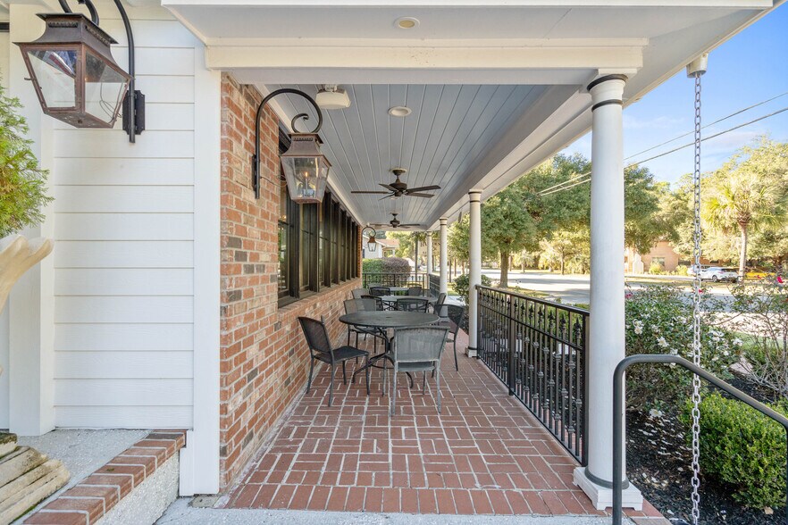 More Photos Of 8026 E Main St, Ridgeland General Retail For Sale