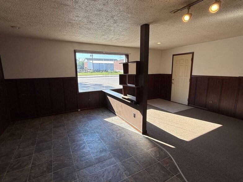 More Photos Of 211 S Main St, Atkinson Storefront Retail Residential For Sale