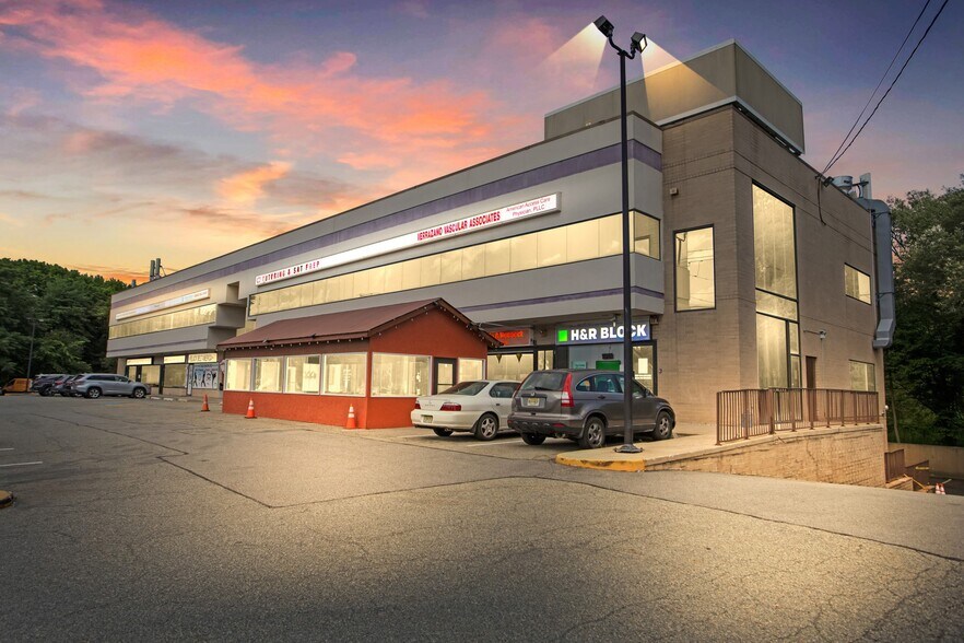 Primary Photo Of 2025 Richmond Ave, Staten Island Storefront Retail Office For Sale