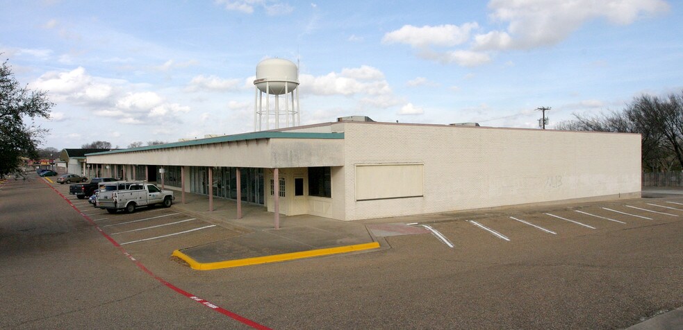 More Photos Of 630 W Pleasant Run Rd, Lancaster General Retail For Lease