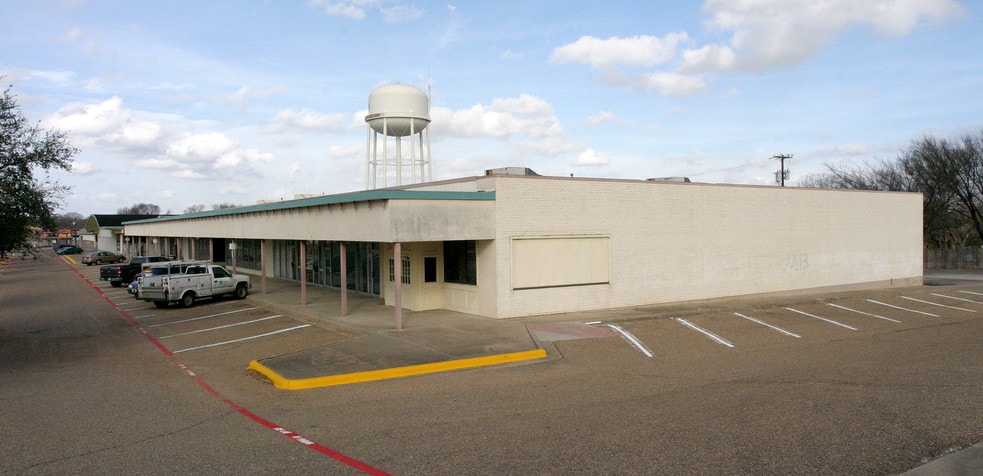 More Photos Of 630 W Pleasant Run Rd, Lancaster General Retail For Lease