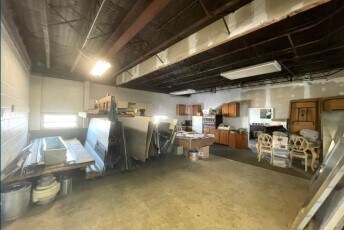 More Photos Of 306 S Summit St, Toledo Light Manufacturing For Sale
