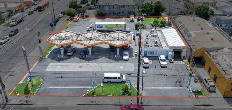 Primary Photo Of 4403 S Figueroa St, Los Angeles Service Station For Sale