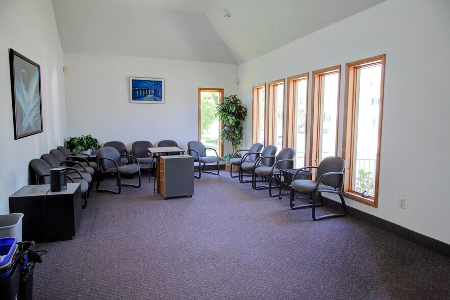 More Photos Of 666 Madison Ave, Burlington Medical For Sale