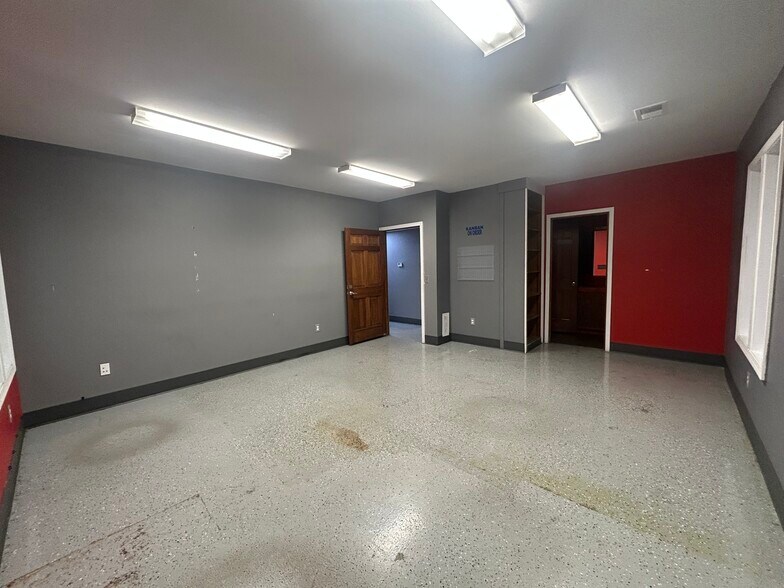 More Photos Of 9350 Shaver Rd, Portage Manufacturing For Sale